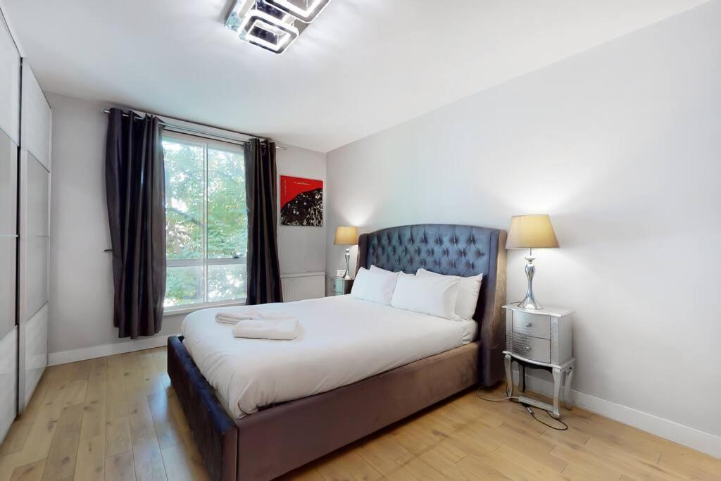 Superb 3 Bed Flat With Balcony In St John'S Wood Apartamento Londres Exterior foto