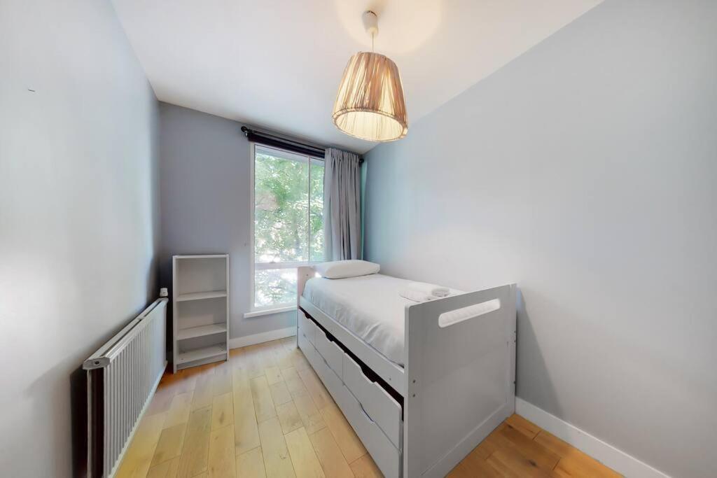 Superb 3 Bed Flat With Balcony In St John'S Wood Apartamento Londres Exterior foto