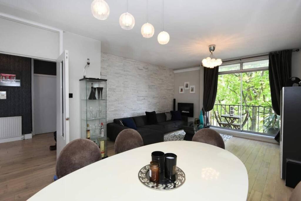 Superb 3 Bed Flat With Balcony In St John'S Wood Apartamento Londres Exterior foto